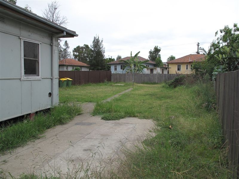 20 Laverack Crescent, South Granville NSW 2142