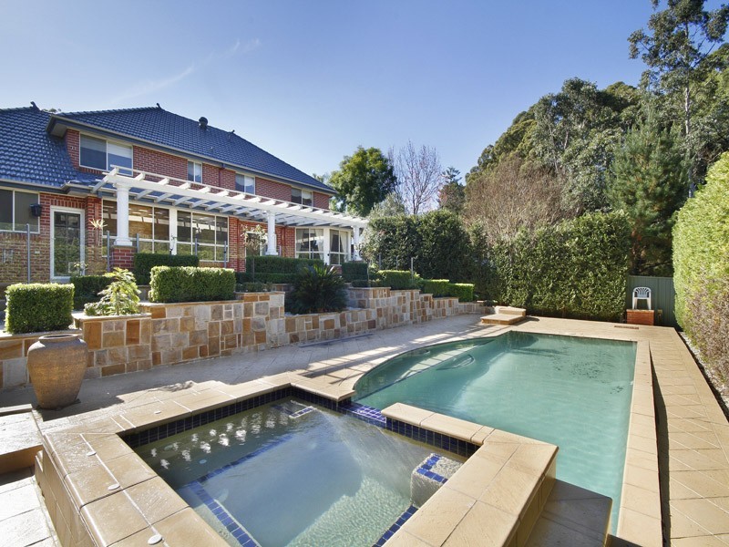 13 Wyuna Place, Oatlands NSW 2117