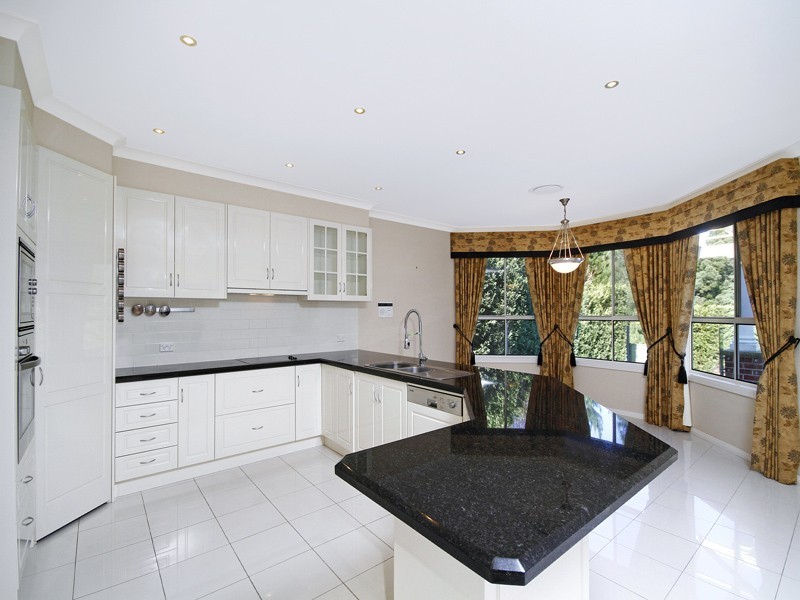 13 Wyuna Place, Oatlands NSW 2117