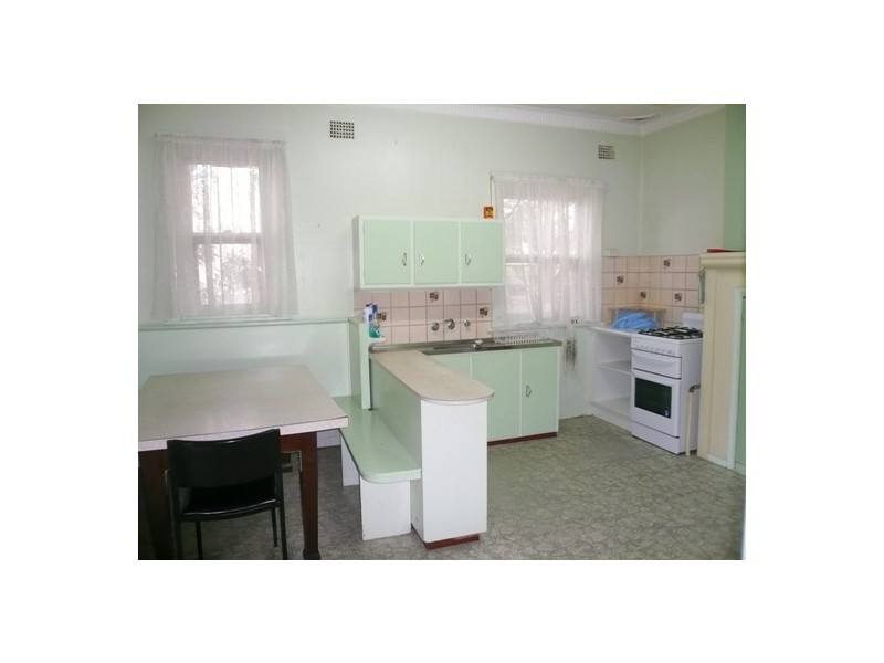 14 Howard Avenue, Northmead NSW 2152