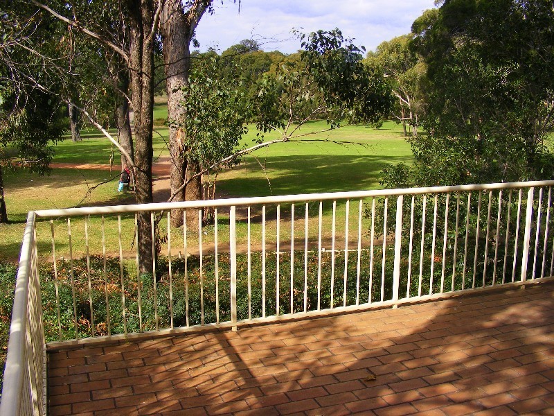 8/2-8 Bailey Street, Westmead NSW 2145