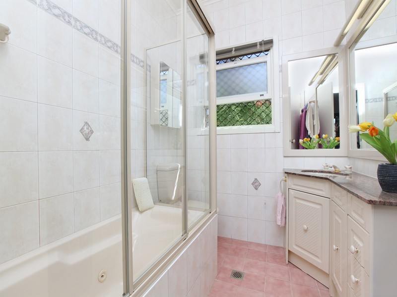 173 Burnett Street, Mays Hill NSW 2145