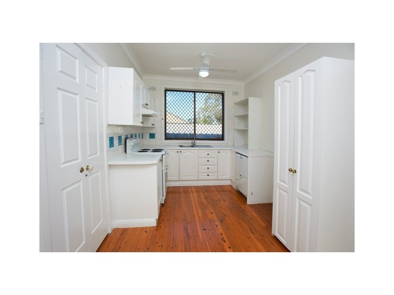 4 Brelogail Street, Northmead NSW 2152