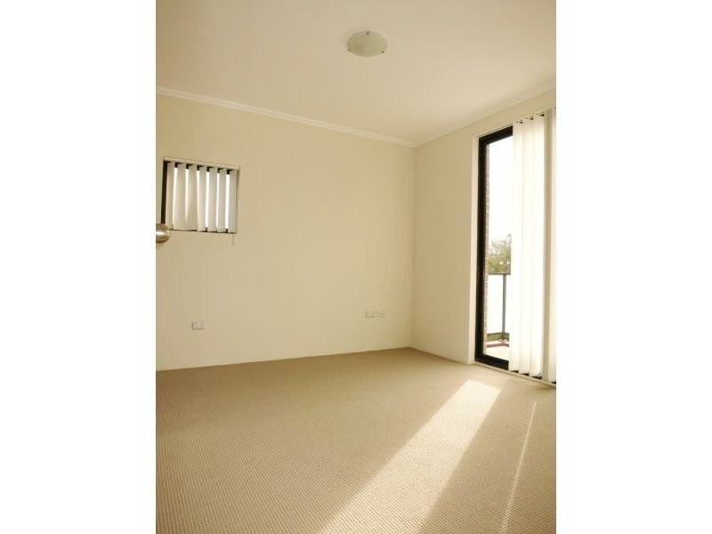 11/11-15 Dixon Street, Parramatta NSW 2150