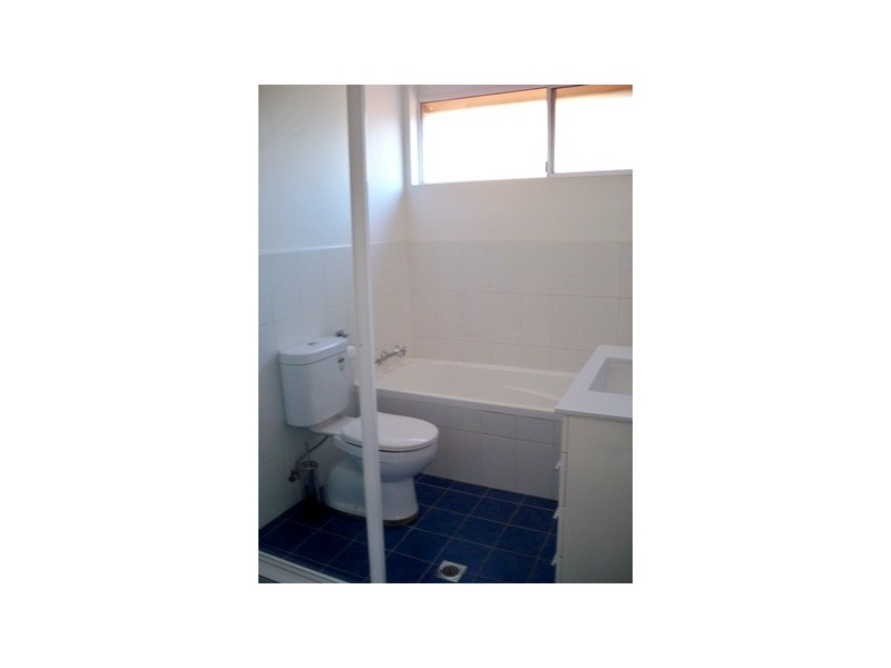 10/40 Wynea Road, Pendle Hill NSW 2145