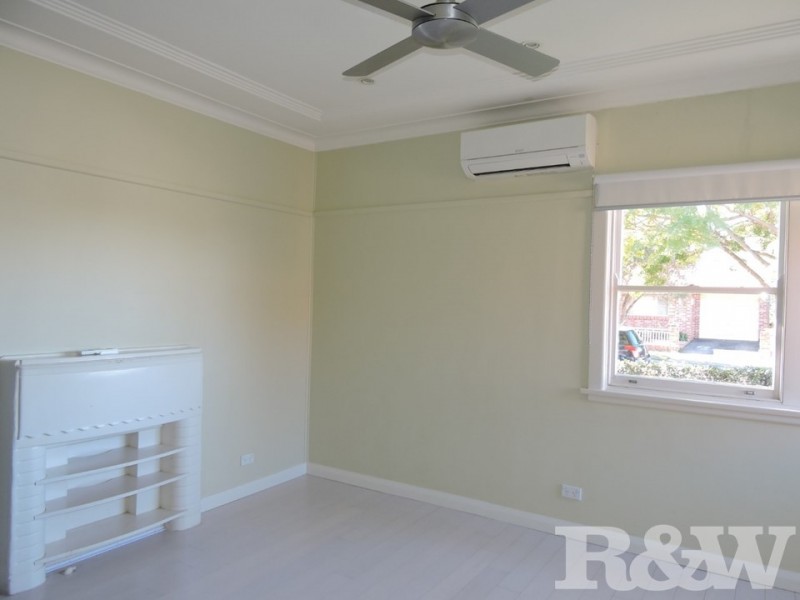 24A Hemsworth Avenue, Northmead NSW 2152