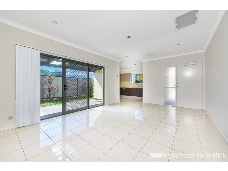 13/44 Girraween Road, Girraween NSW 2145