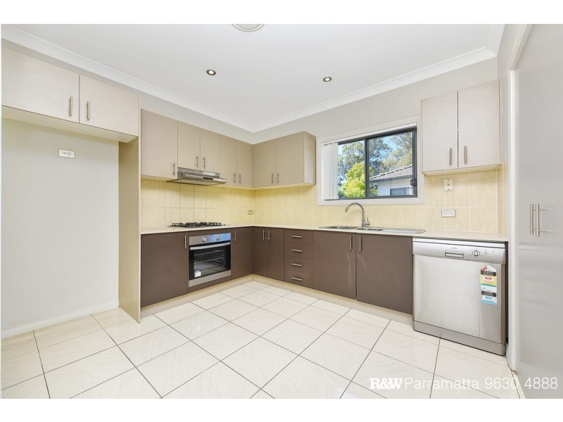 13/44 Girraween Road, Girraween NSW 2145