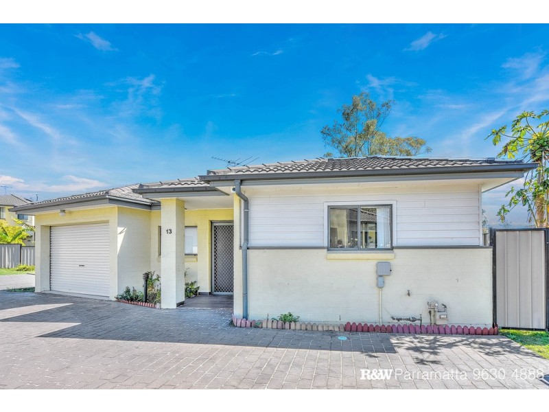 13/44 Girraween Road, Girraween NSW 2145