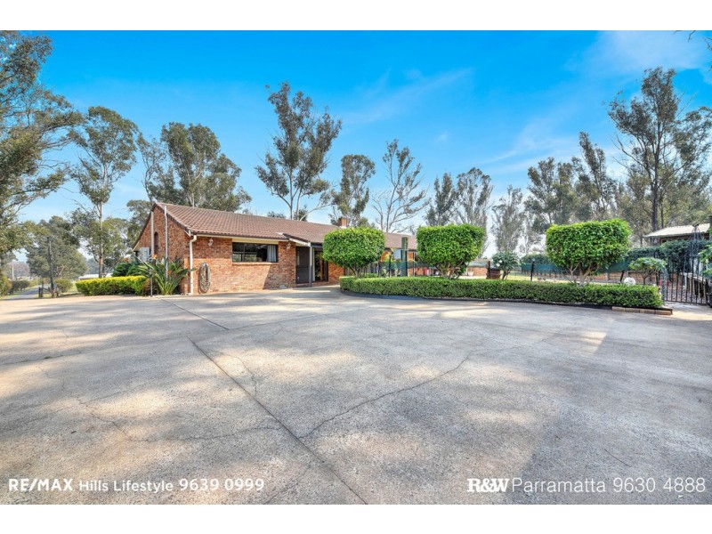 102 Delaware Road, Horsley Park NSW 2175