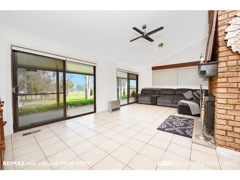 102 Delaware Road, Horsley Park NSW 2175