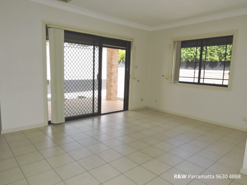 10 Hollywood Street, South Wentworthville NSW 2145