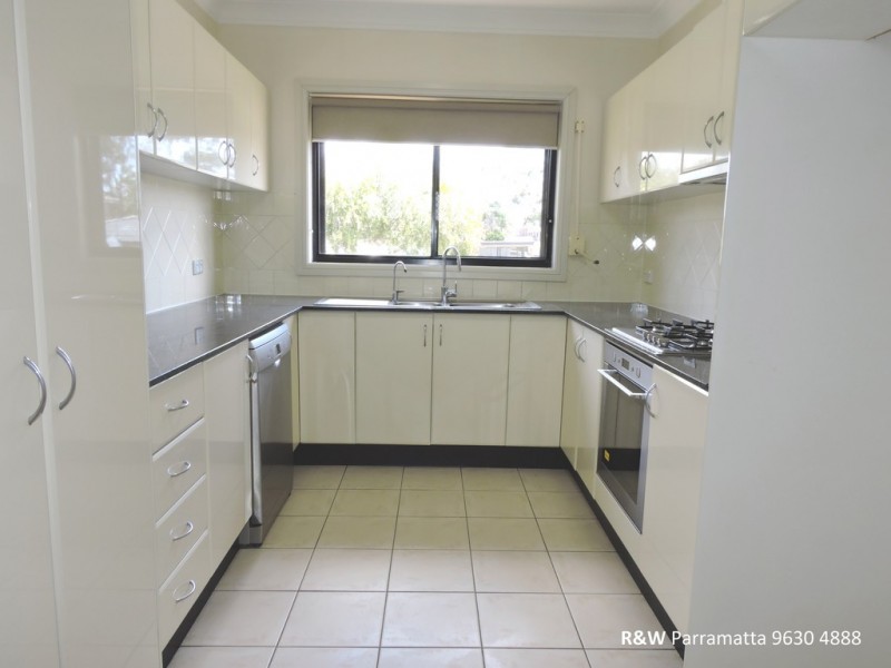10 Hollywood Street, South Wentworthville NSW 2145