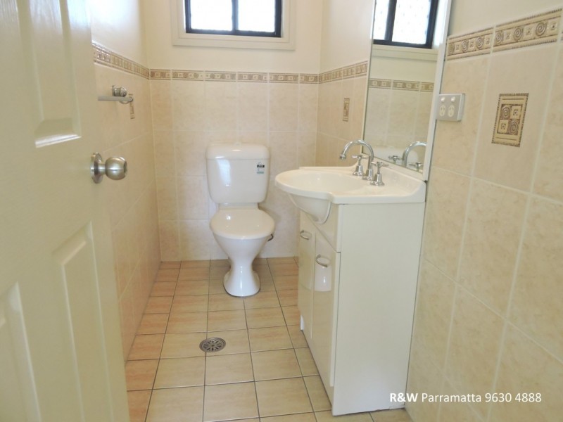 10 Hollywood Street, South Wentworthville NSW 2145
