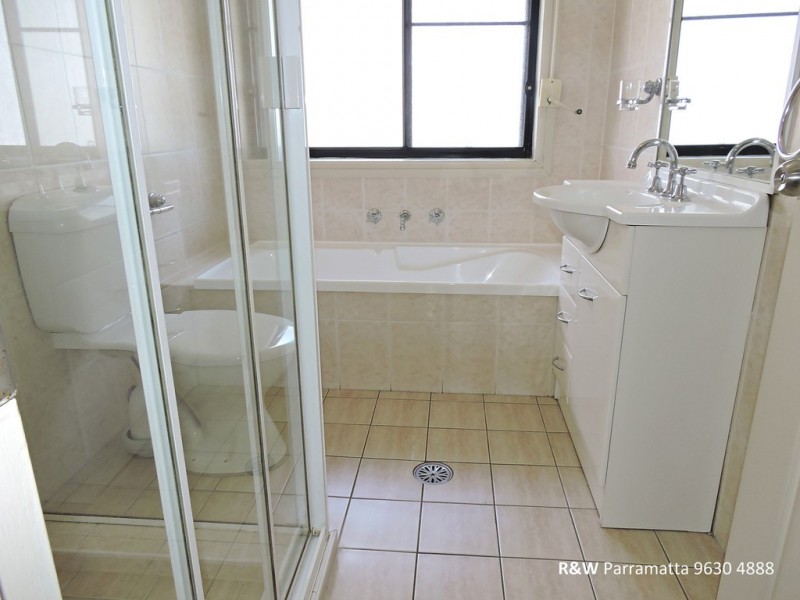 10 Hollywood Street, South Wentworthville NSW 2145