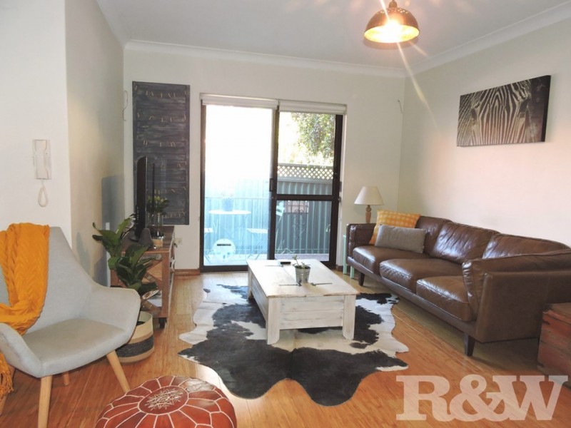 2/75 Weston Street, Harris Park NSW 2150