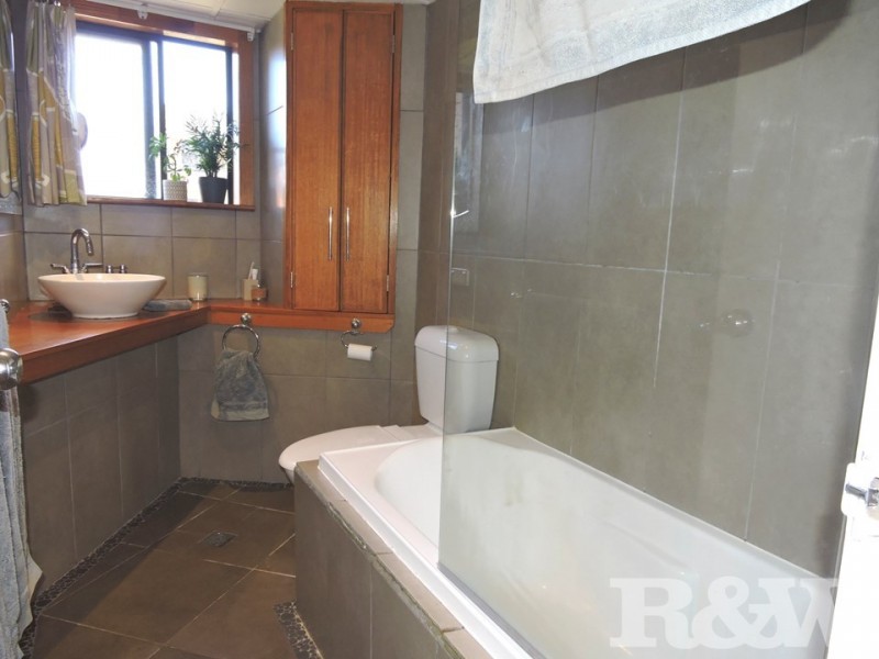 2/75 Weston Street, Harris Park NSW 2150