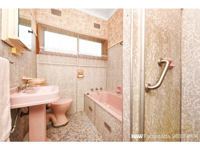 30 Mandoon Road, Girraween NSW 2145