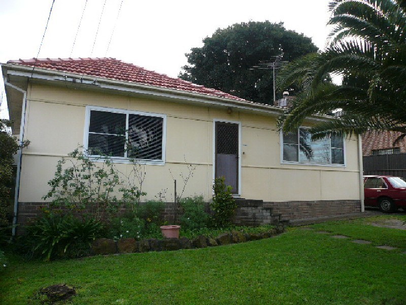 10 Binalong Road, Pendle Hill NSW 2145