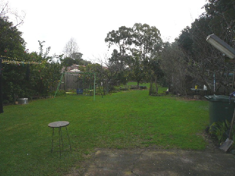 10 Binalong Road, Pendle Hill NSW 2145