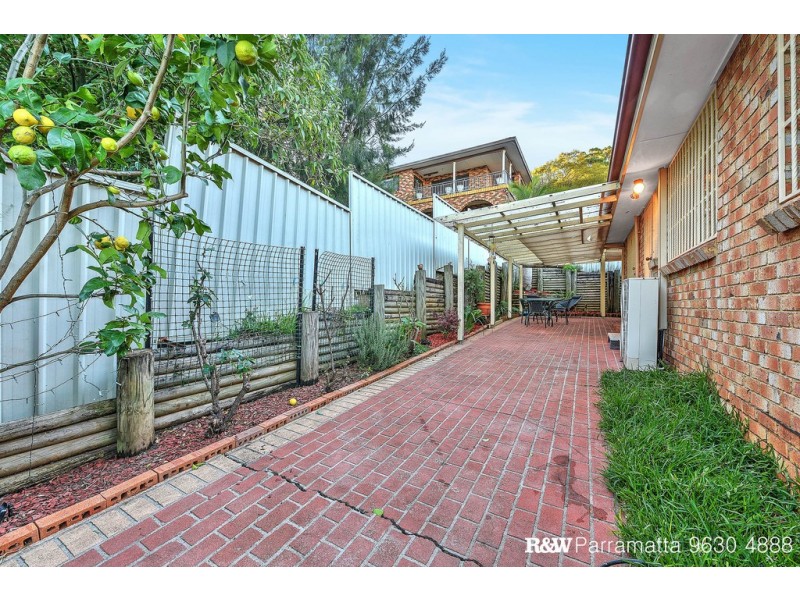 2/11A Page Street, Wentworthville NSW 2145