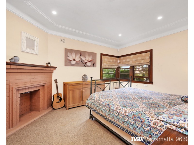 50 Glenayr Avenue, Denistone West NSW 2114