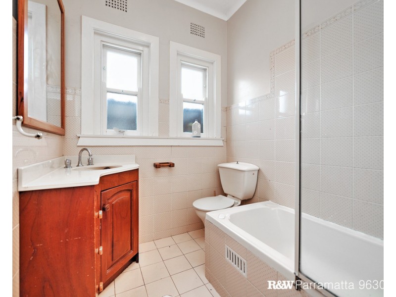 50 Glenayr Avenue, Denistone West NSW 2114