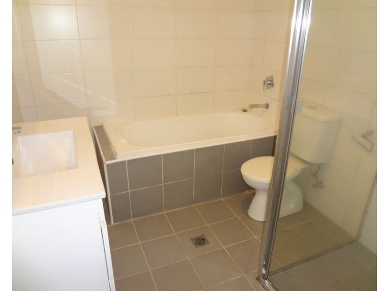 2/29-31 Lydbrook Street, Westmead NSW 2145