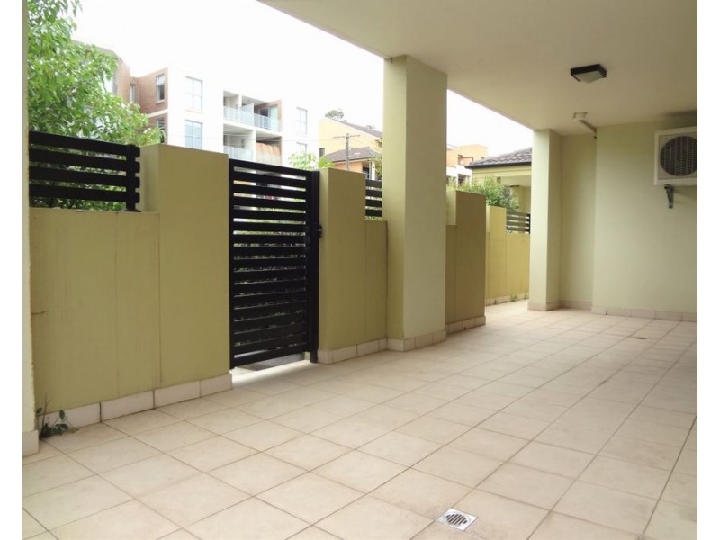 2/29-31 Lydbrook Street, Westmead NSW 2145