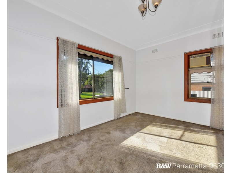 21 Flinders Street, Ermington NSW 2115