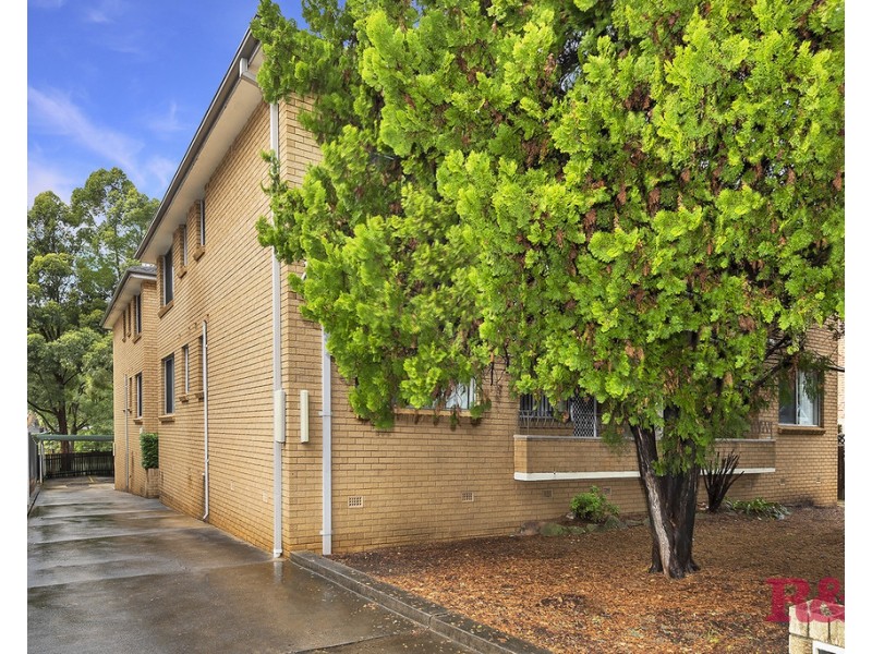 2/36 Lane Street, Wentworthville NSW 2145