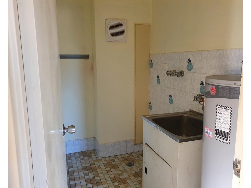 8/27-29 Windsor Rd, Merrylands NSW 2160