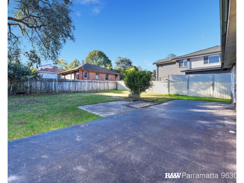 44 Alanas Avenue, Oatlands NSW 2117