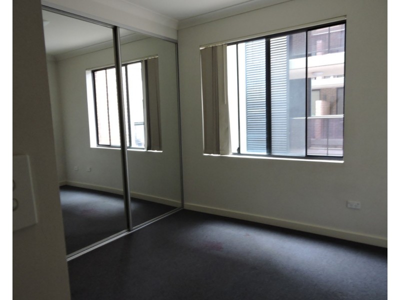 10/5-11 Howard Avenue, Northmead NSW 2152