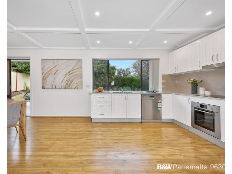 2 Hutchins Crescent, Kings Langley NSW 2147