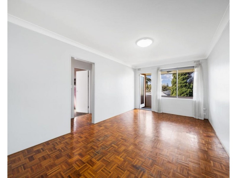 9/15 Station Street West, Harris Park NSW 2150