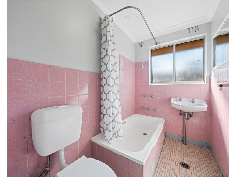 9/15 Station Street West, Harris Park NSW 2150