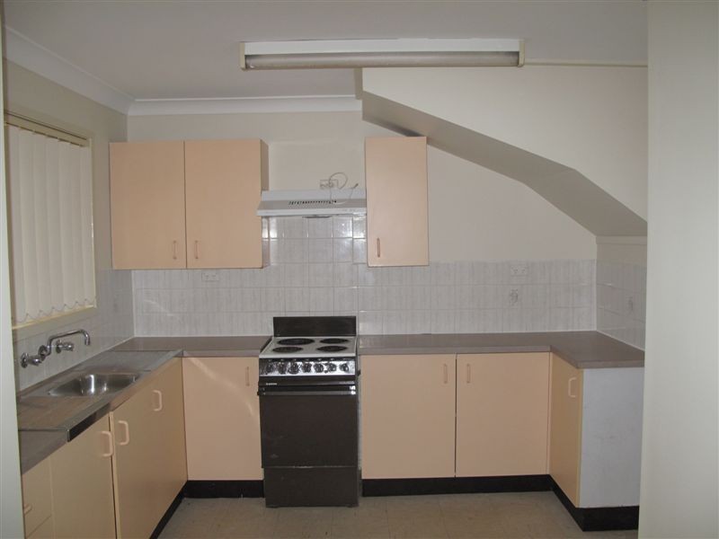 2/191  Targo Road, Girraween NSW 2145