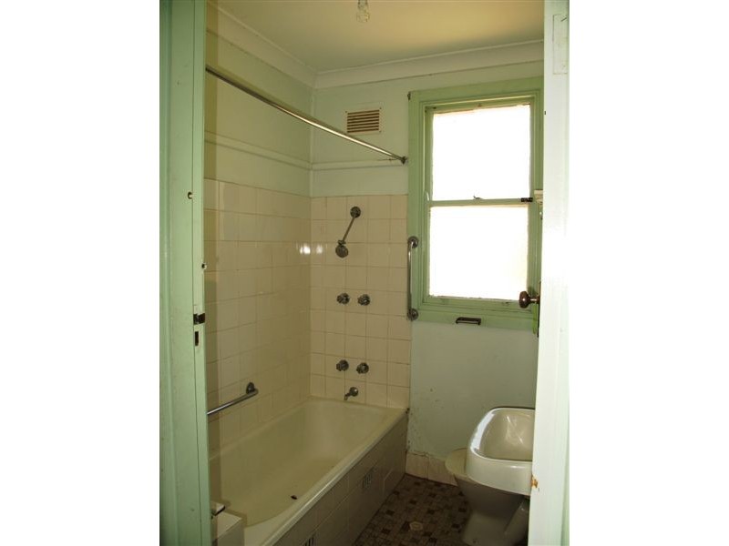 8 Sheahan Avenue, Guildford NSW 2161