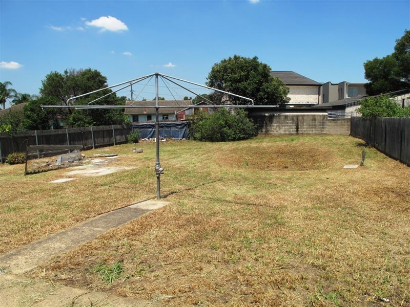 8 Sheahan Avenue, Guildford NSW 2161