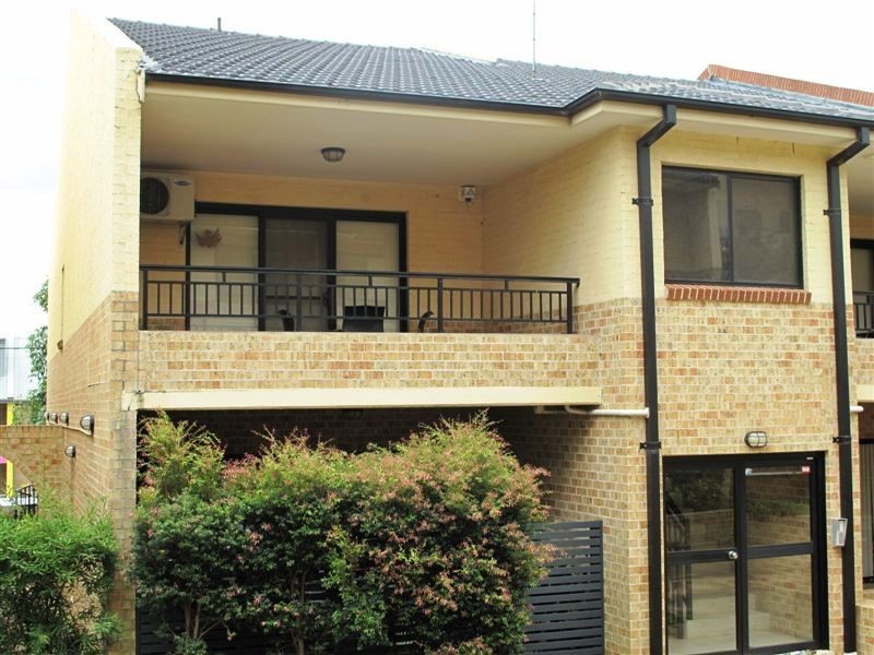 8/1-3 Virginia Street, Rosehill NSW 2142