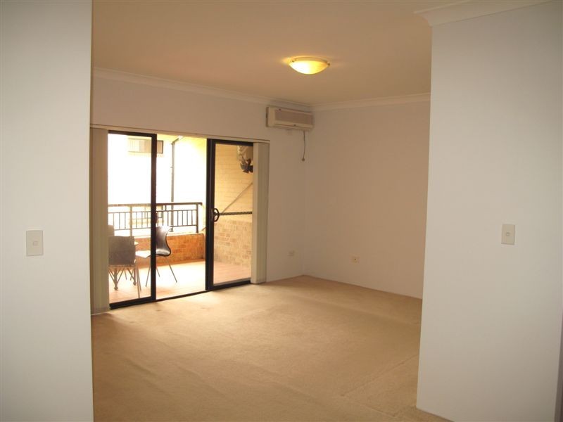 8/1-3 Virginia Street, Rosehill NSW 2142