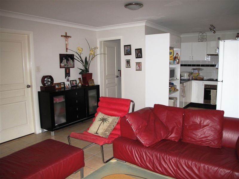 7/27 Blenheim Avenue, Rooty Hill NSW 2766