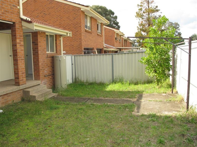 10/191 Targo Road, Girraween NSW 2145