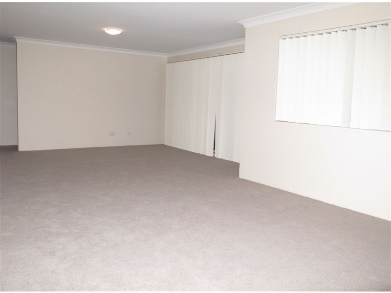 11/2-8 Bailey Street, Westmead NSW 2145