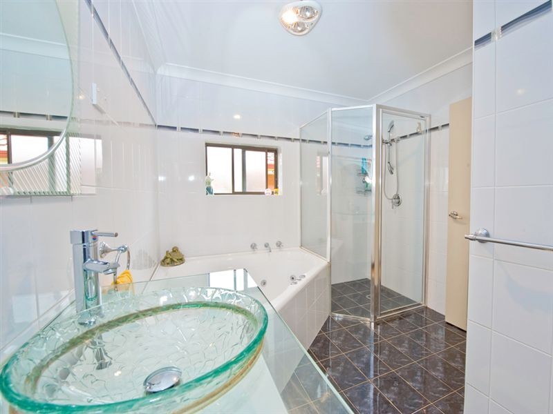 13 Buckland Road, Casula NSW 2170