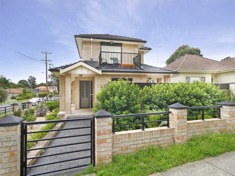 10 Hollywood Street, South Wentworthville NSW 2145