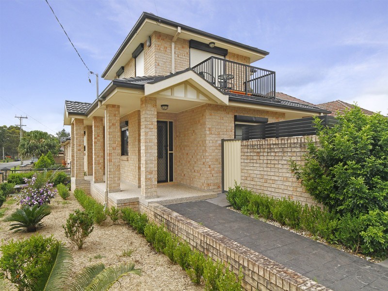 10 Hollywood Street, South Wentworthville NSW 2145