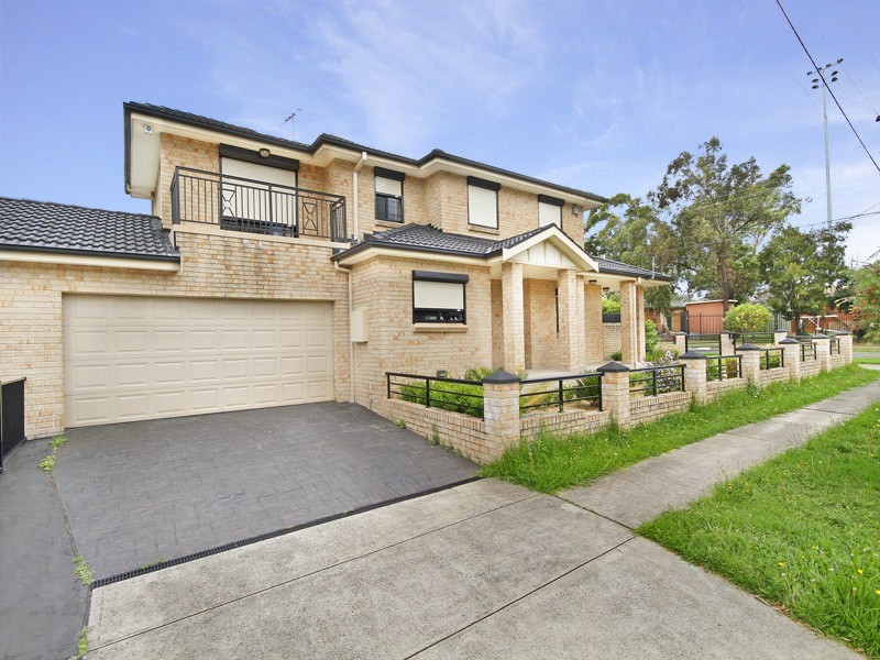 10 Hollywood Street, South Wentworthville NSW 2145