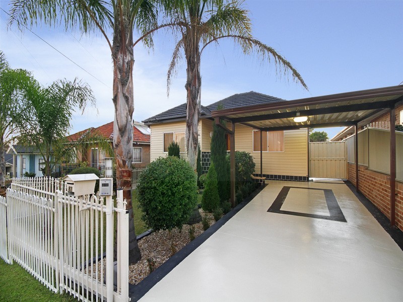 82 Lockwood Street, Merrylands NSW 2160